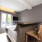 Apartment Yuna Les Halles - Serviced